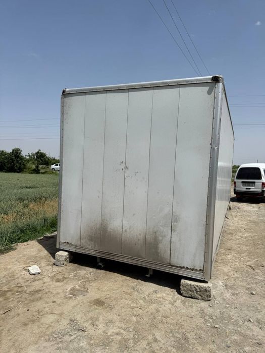 Butka sotiladi uzunligi 7,50. Eni 2,40.