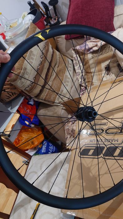 700c free hub Specialized Sirus X carbon