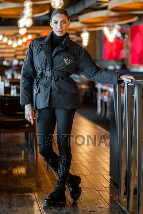 Къса дамска грейка с колан (тип сако)