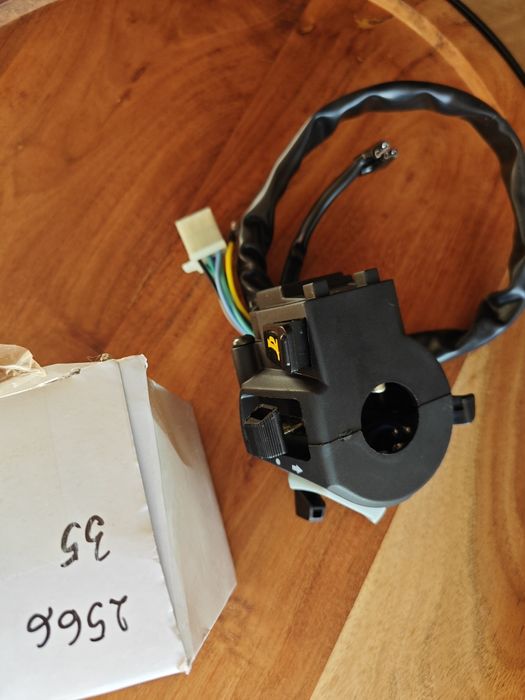 Лява мото конзола