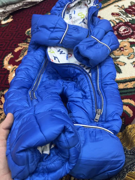 Продается детиски куртка почти новый