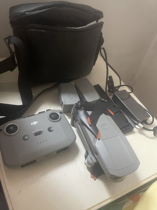 квадрокоптер DJI Mavic Air 2