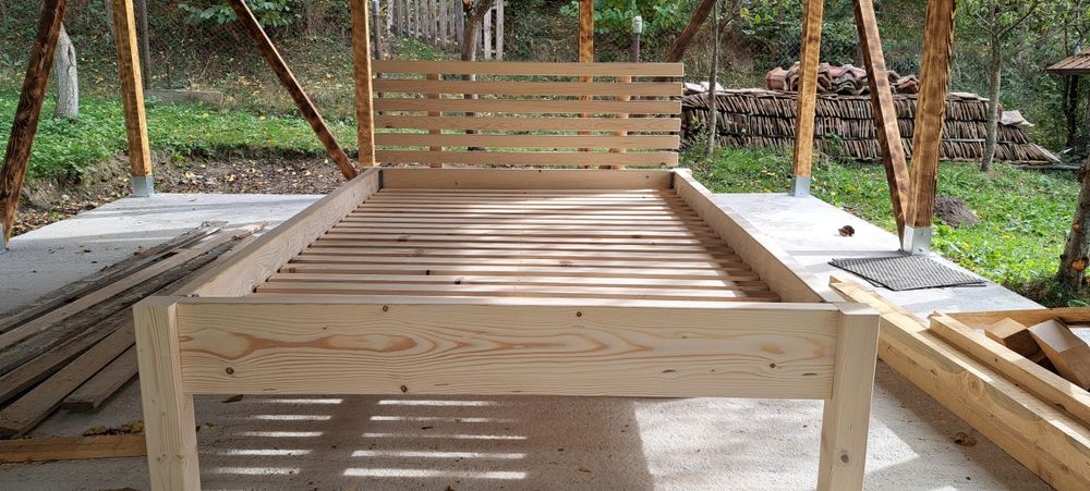 Pat din lemn masiv 200x140cm