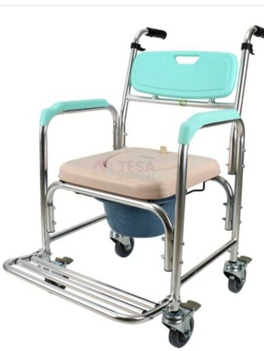Scaun WC de camera cu roti, reglabil pe inaltime, din aluminiu, max. 100 kg.
