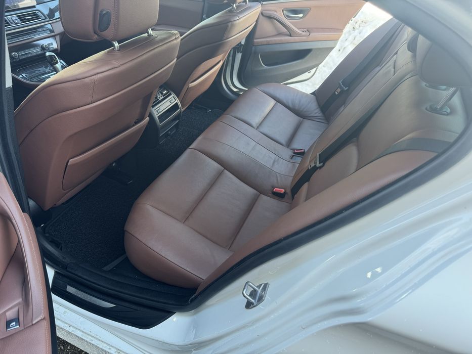 Bmw 528Xi Trapa, Piele Maro, HUD, 4x4, Camere, Rate