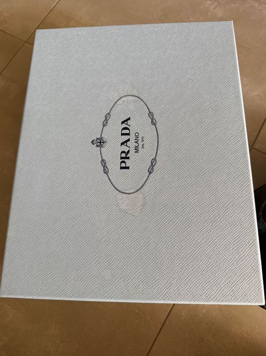 Оригинални дамски обувки Prada