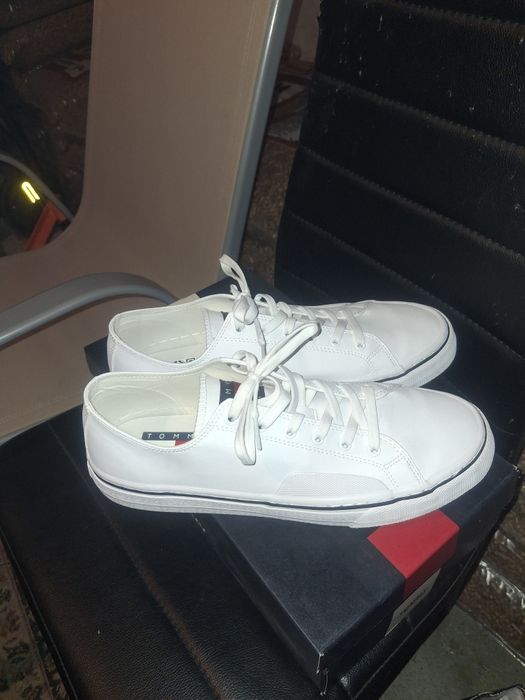 Маратонки , сникъси