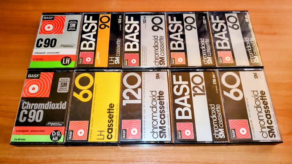 10-Винтажных Аудиокассет BASF