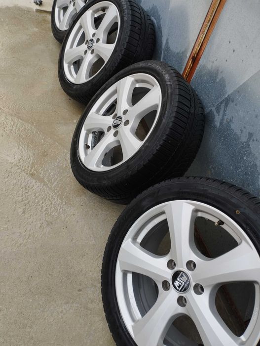 18 цолови джанти с гуми 245/45/18