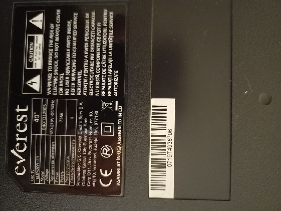 Super televizor Everrest cu diagonala de 110