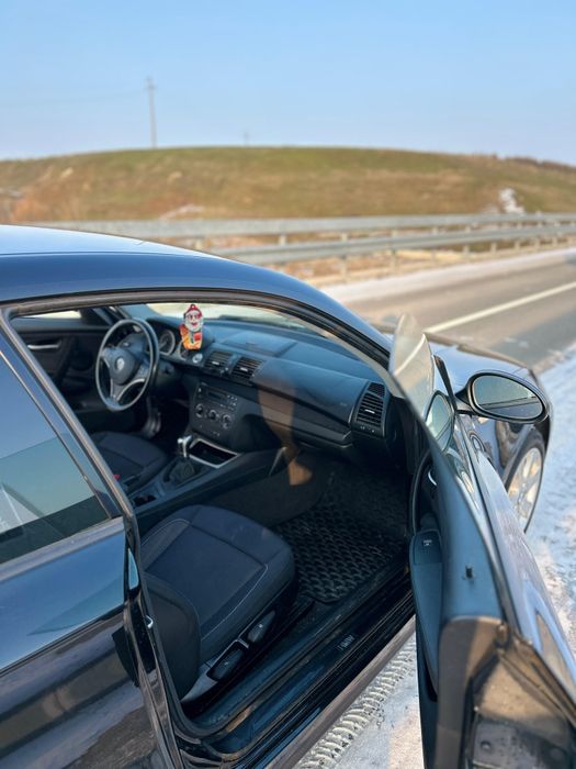 BMW Seria 1 2010 — imagine 2