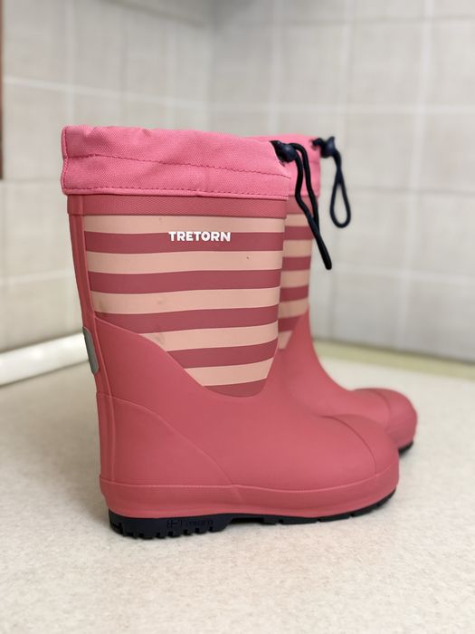 Продам резиновые сапоги детские