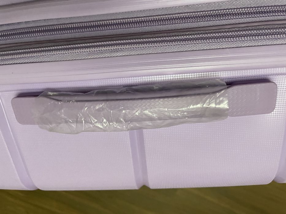 Чемодан Мелано новый превезлитс Египта