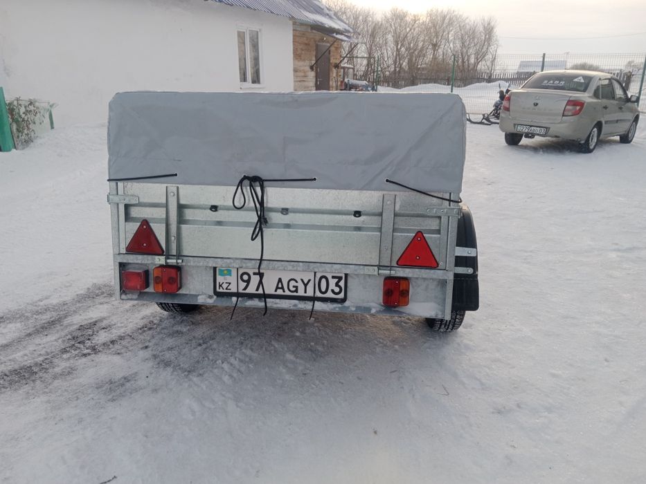 Продам прицеп новый