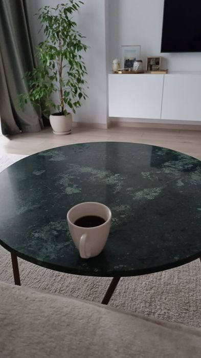 Vând masa cafea din marmura