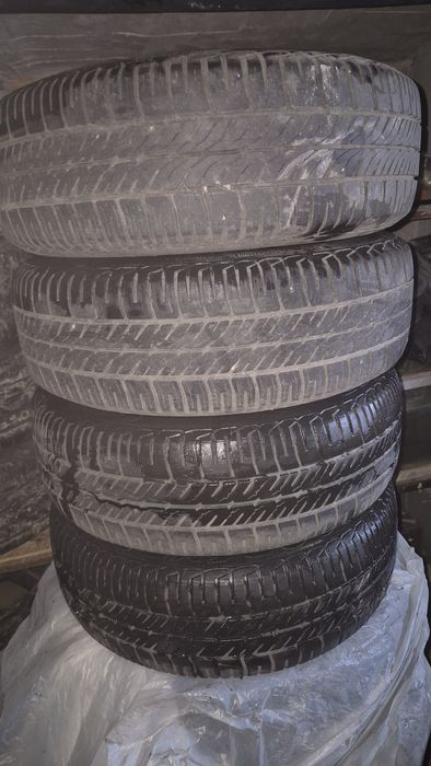 Vand 4 jante R14 cu anvelope in stare buna