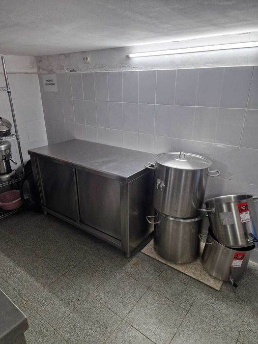 Mobilier inox bucătărie ( masa, chiuveta, raft, hota) - pret/ pachet