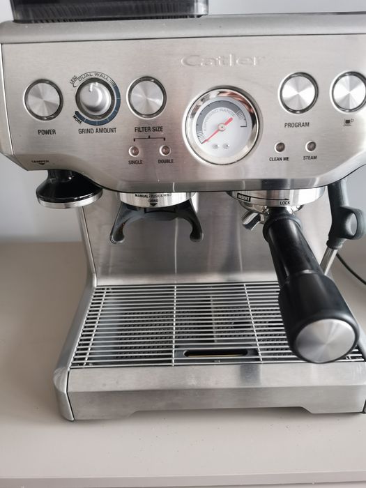 Mașina de cafea Catler