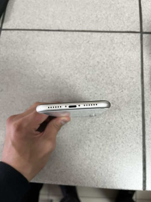 Iphone 11 в белом цвете