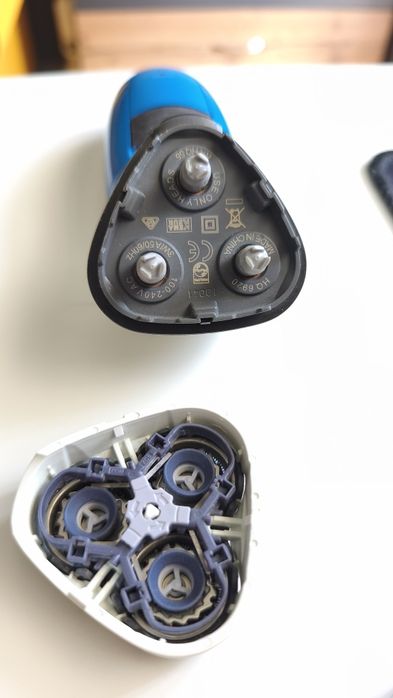 Продавам машинка за бръснене Филипс/Philips