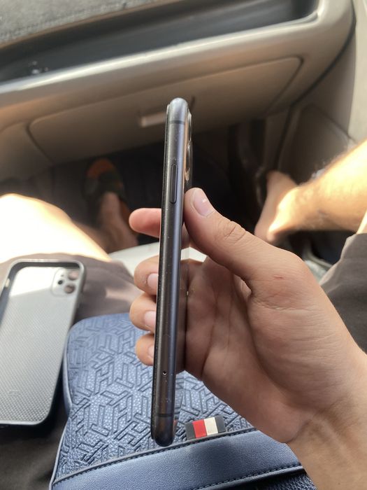 Iphone 11 в хорошем состоянии
