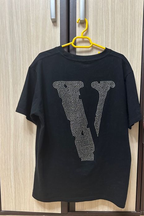 Vand tricou Vlone x Friends