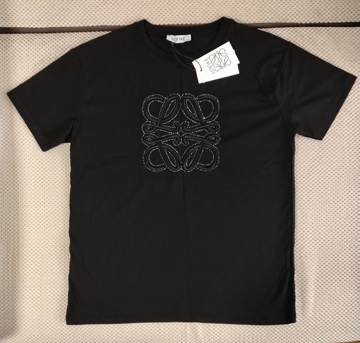 Продавам Тениски