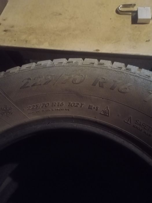Продам зимние шины