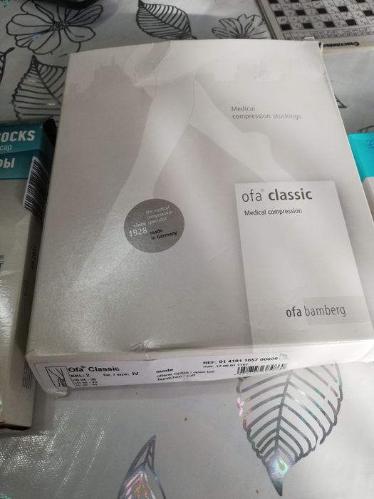 Продам лечебные гольфы