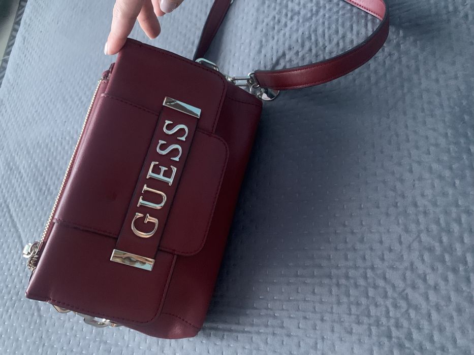 Чанта през рамо Guess