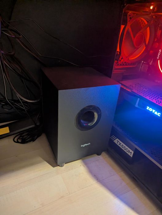 Колонки Logitech 5+1