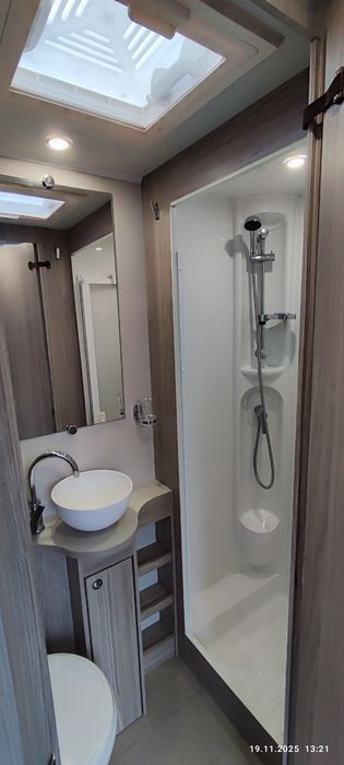 ERWIN HYMER 2021 (Xplore 422) înmatriculatä 
inmatriculata( 2021)