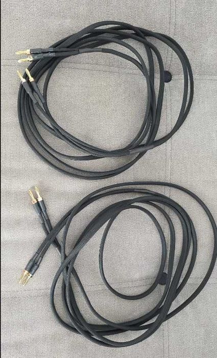 Cabluri boxe cu mufe banana 4mm, diverese lungimi,  grosimi si modele.