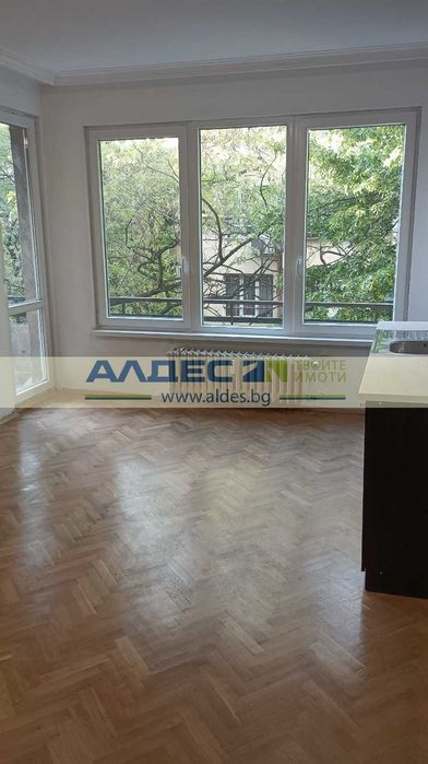 Продава се Тристаен апартамент в София, Медицинска академия - 112 кв.м за 2965 €/кв.м - Снимка #3