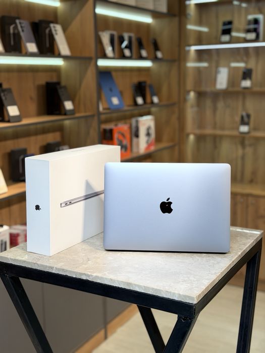 MacBook Air M1 256GB / PhoneLab