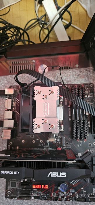 KIT Gaming Ryzen 5 3600+ Placa de baza MSI B450 GAMING PLUS ​MAX LA 750 RON