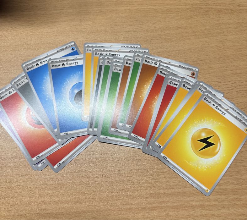 Lot de 162 cărți (fără dubluri) Pokémon TCG din setul Ascended Heroes (ENG),+ 18 cărți Energy, toate în stare foarte bună (Near Mint).