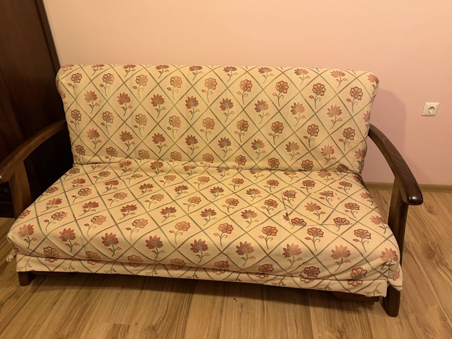 Комплект руски  мебели от масивно дърво – 2 дивана, кресло и шкаф