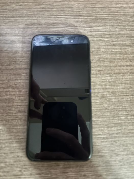 продам iphone x с дифектом