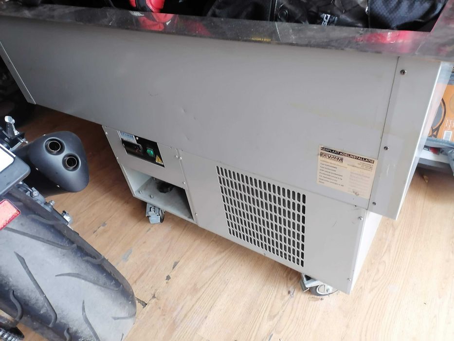 Отворена Хладилна витрина