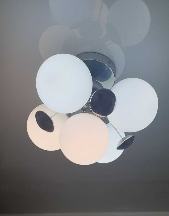 Люстра 2 штук  по  10000 тг. за каждого