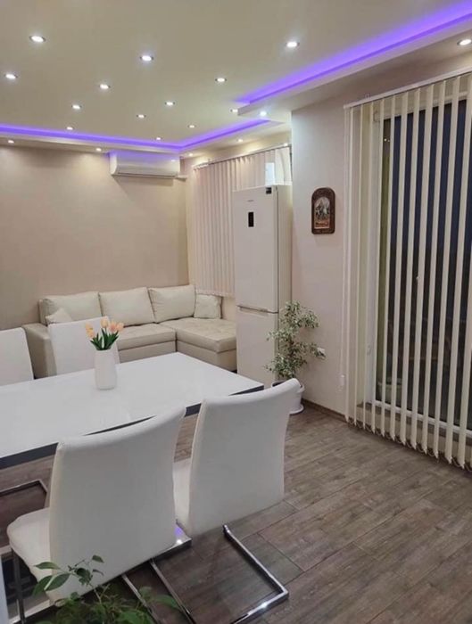 Дава се под наем Двустаен апартамент в Варна, м-т Акчелар - 55 кв.м за 600 € - Снимка #3