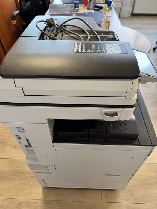 Imprimantă multifuncțională Ricoh MP C2004ex