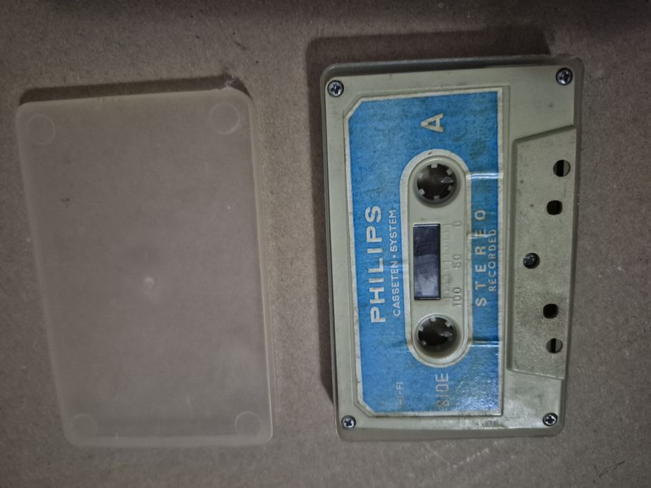 Vand Lot 4 casete audio originale Philips C-90,C-60,C-45 minute  muzica  mixta