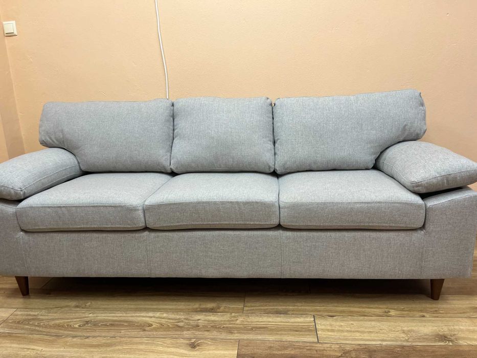 Диван GEDVED 3-местен светлосив текстил