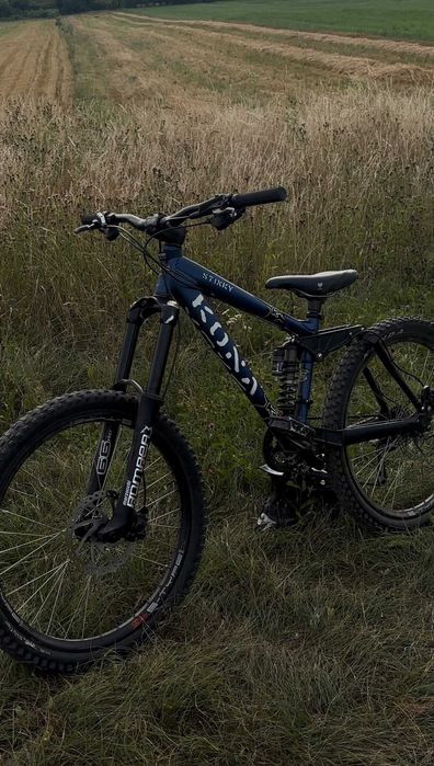 Bicicleta Freeride Downhill Kona Stinky