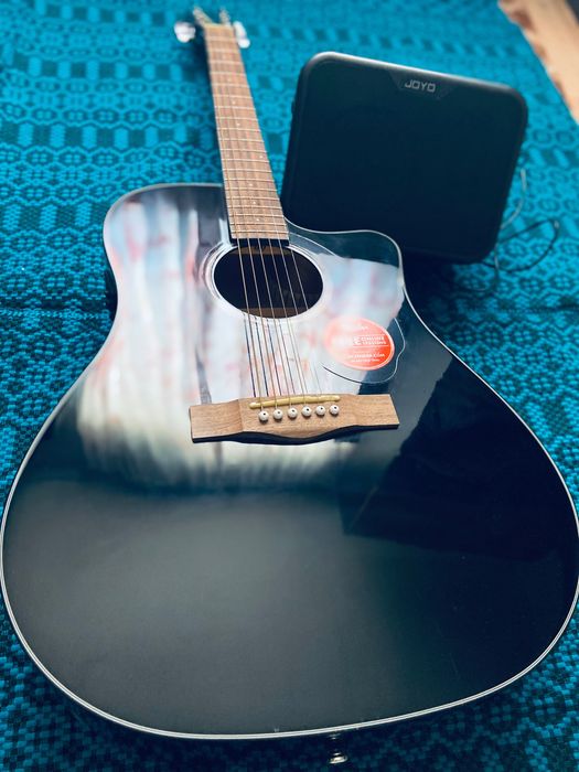 Chitara electro-acustica Fender + amplificator