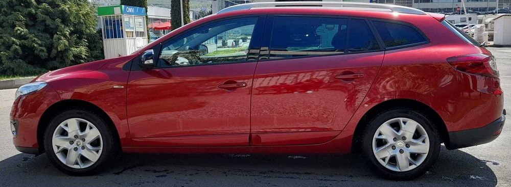 Renault Megane stare perfecta  ambreiaj nou, anvelope noi etc