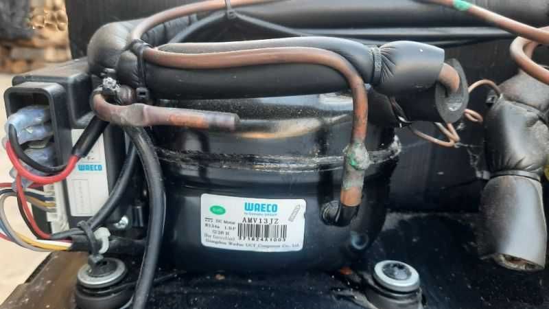 Компресорен хладилник 12V, 24V