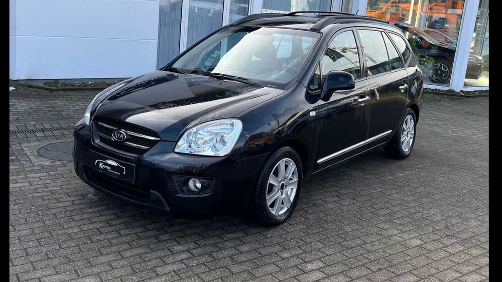 Продава се само на части Kia Carens III , 2009 година ,автоматик!